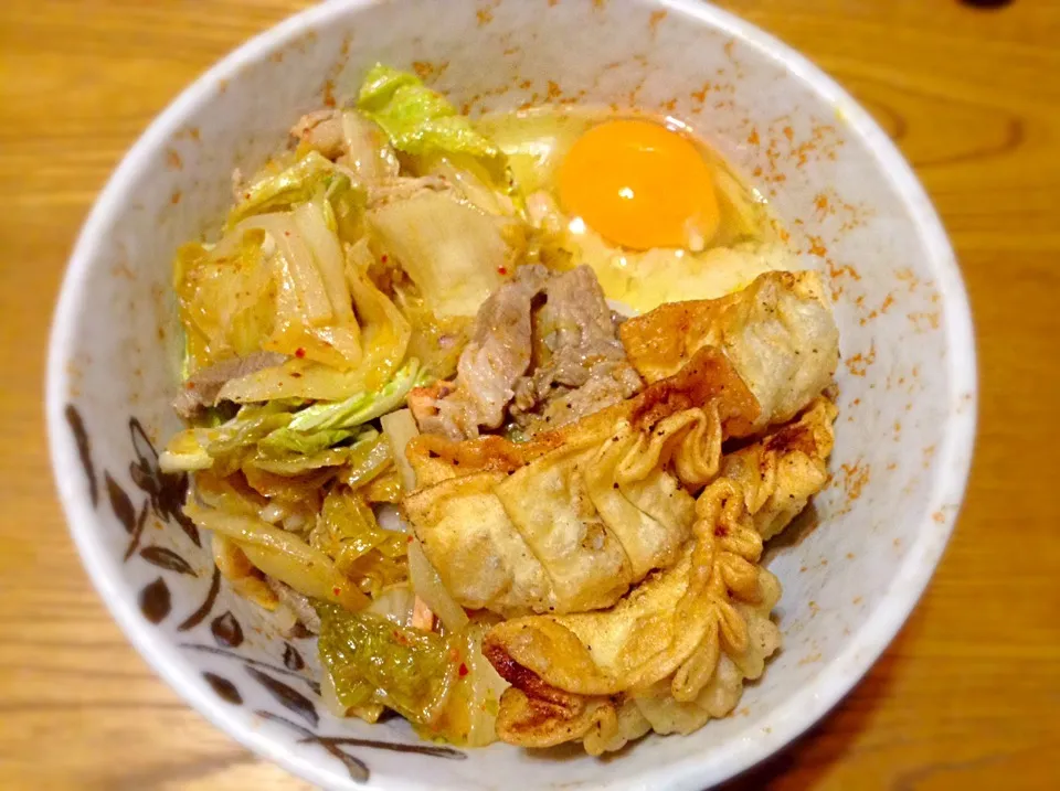 豚キムチ丼 生卵のせ|うーさまのははさん