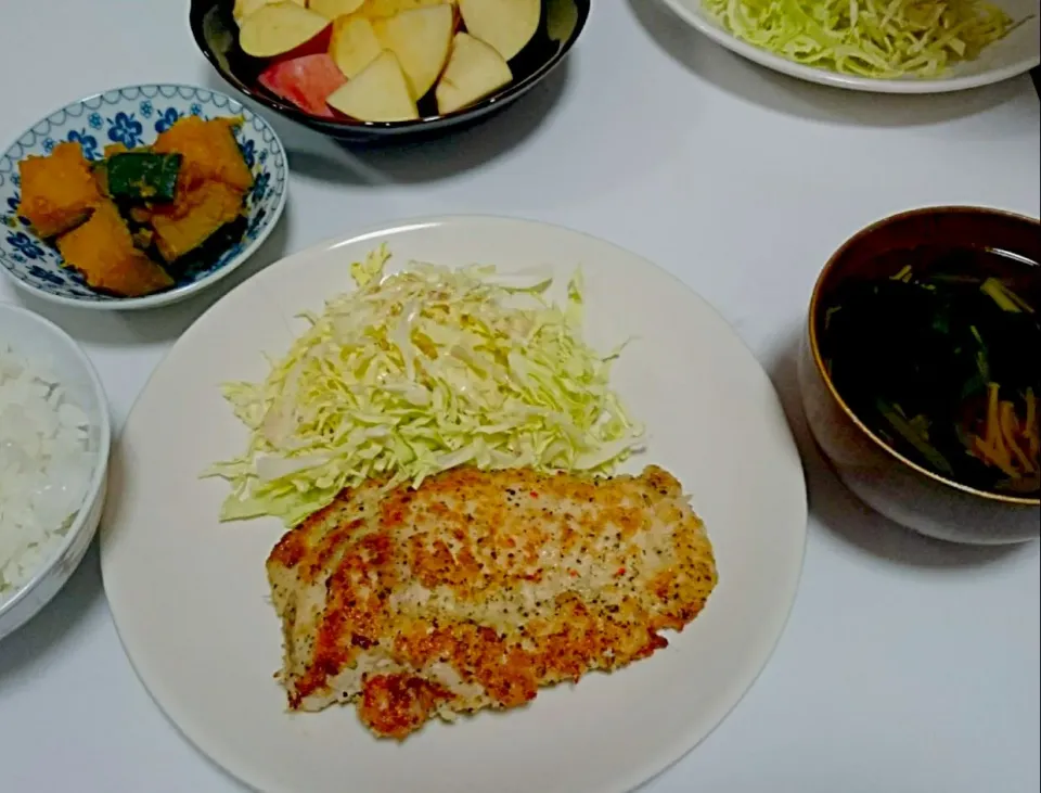 南瓜の胡麻みそ和え・鶏の香草焼き・小松菜と榎の吸い物|chocoさん