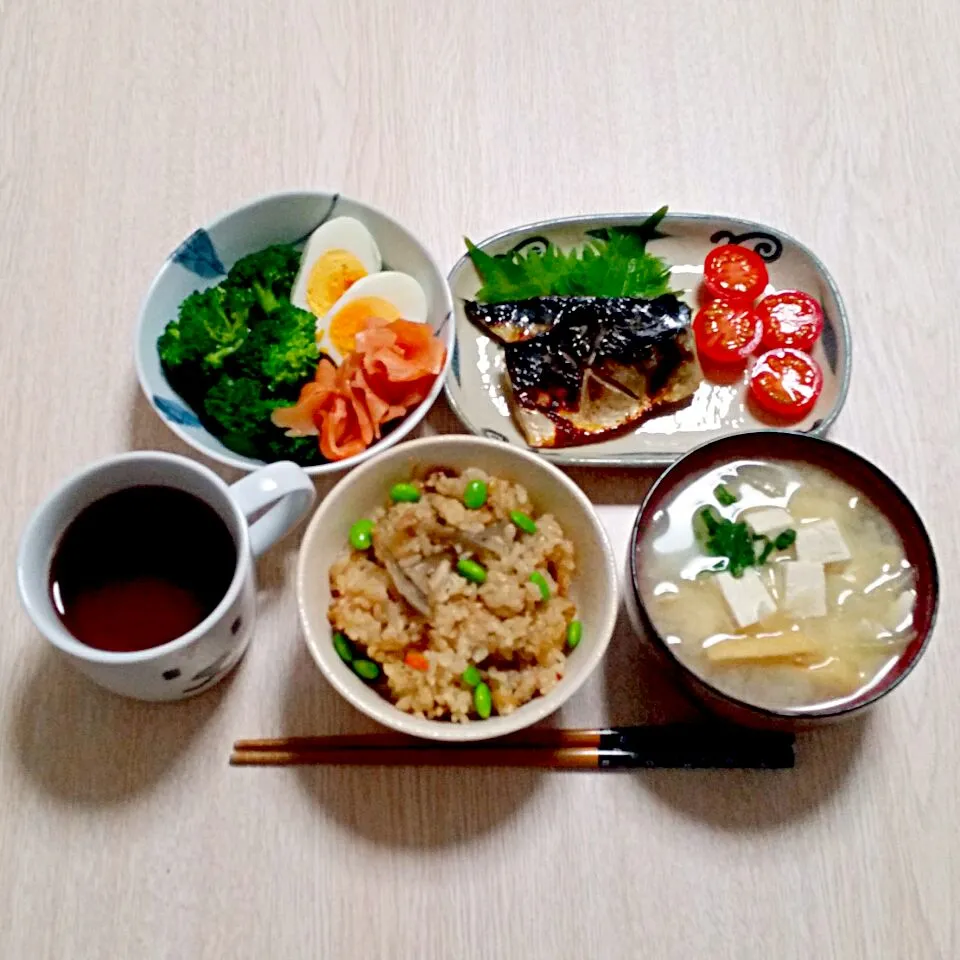 鯖の醤油焼きの夜ご飯♡|Mami.Nさん