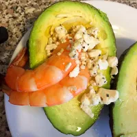 Avocado with shrimp, black pepper feta, lemon juice and sea salt|Gareth Priceさん