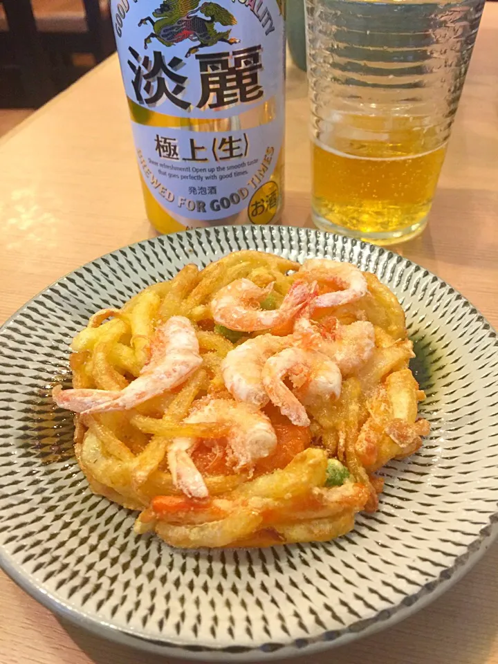 Snapdishの料理写真:エビかき揚げ🍻🍻🍻🍻🍻|Toshinori Kogaさん