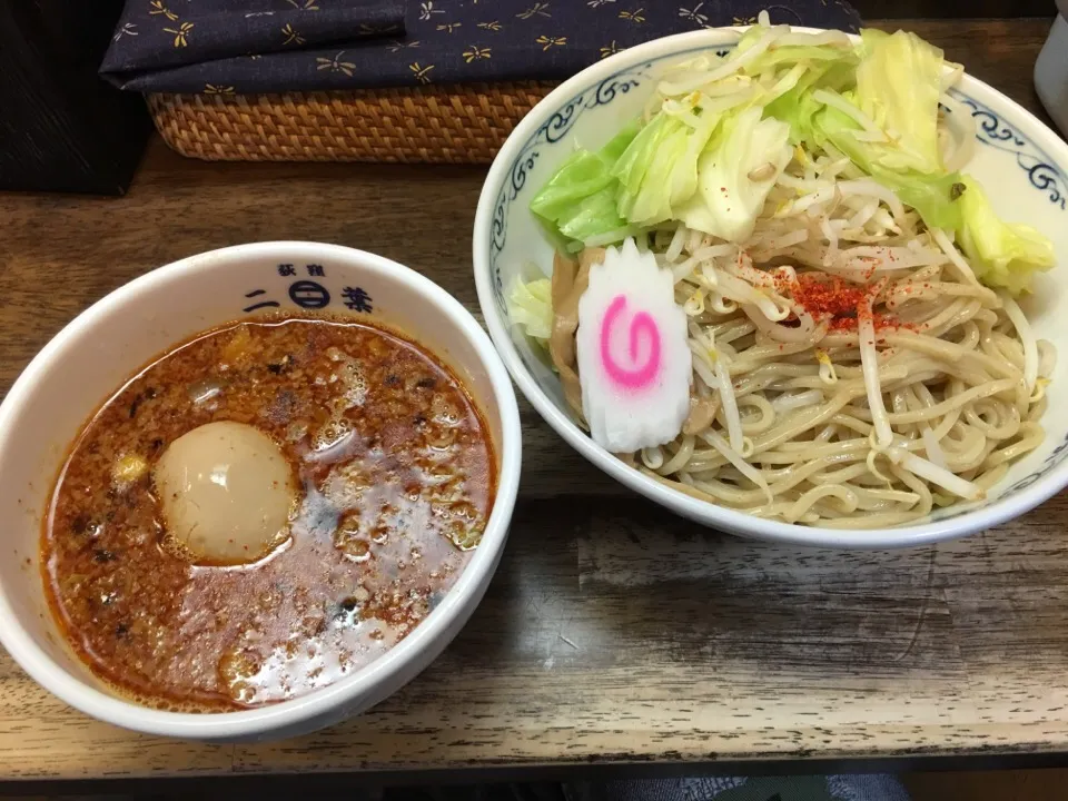 激辛つけ麺(中盛、太麺、辛さup×10)＋〔トッピング〕山盛り温野菜|マロさん