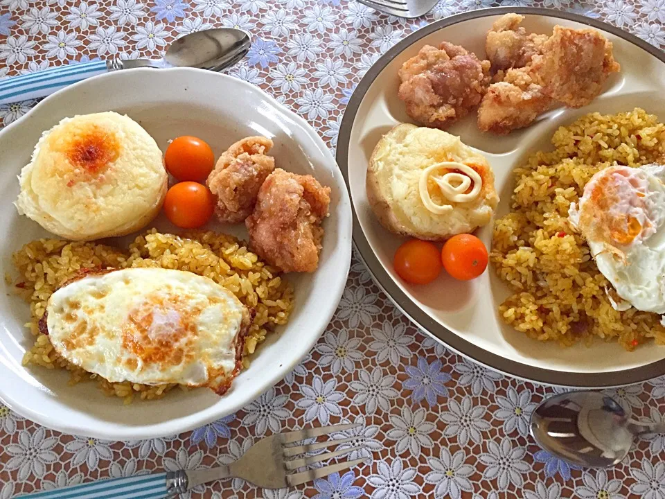 Snapdishの料理写真:カレーピラフ目玉焼きのせ
ポテトグラタン
唐揚げ
ダンナとのランチ|てつまこさん