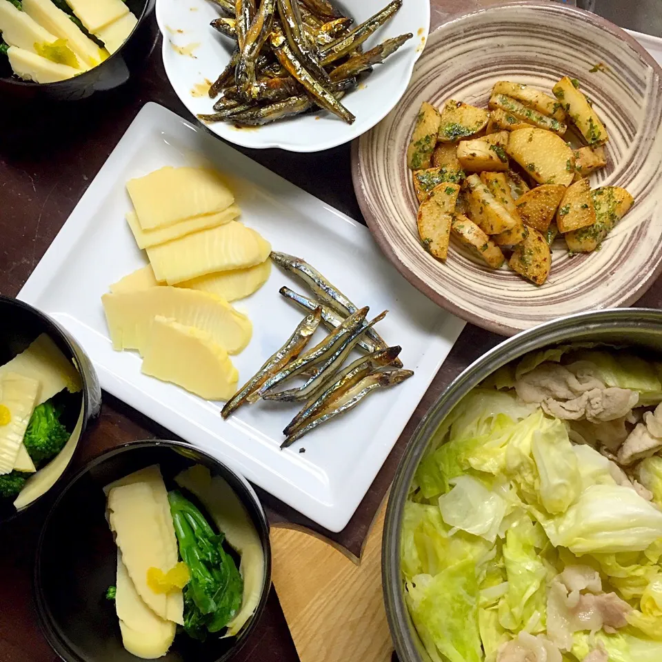 たけのこの刺身とお吸物、きびなごの佃煮、キャベツと豚肉のさっと煮|よねみさん