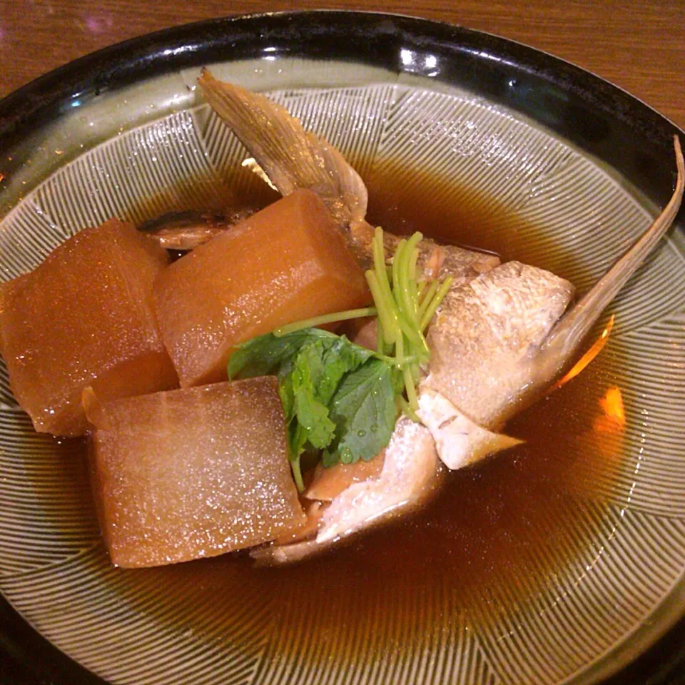 カンパチかまと大根の煮物✨|梅花権現さん