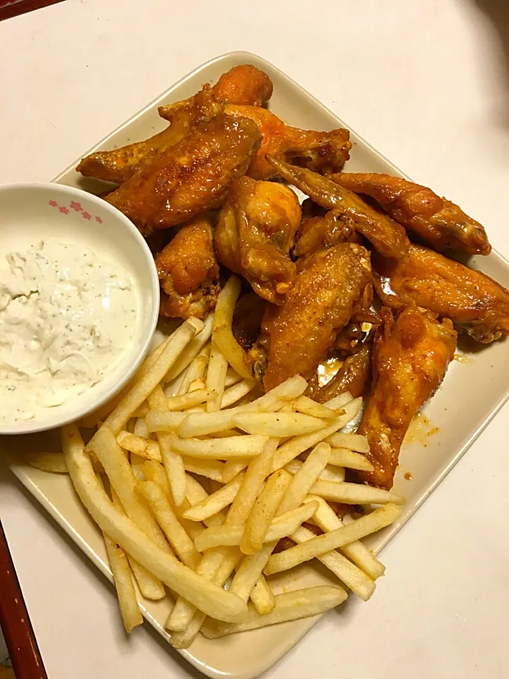 Buffalo chicken wings|bowssyさん