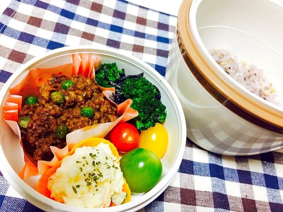 今日のお弁当♡キーマカレー|りかさん