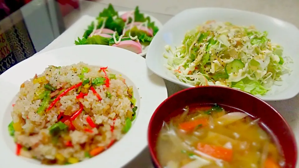 たくあん&紅生姜入りﾚﾀｽﾁｬｰﾊﾝ～
の晩ごはん✨|kaz(*･ω･)さん