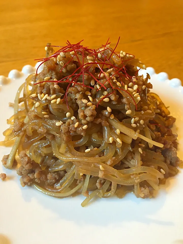 優雨さんの  牛蒡と白滝の肉味噌風きんぴら|まつださんさん