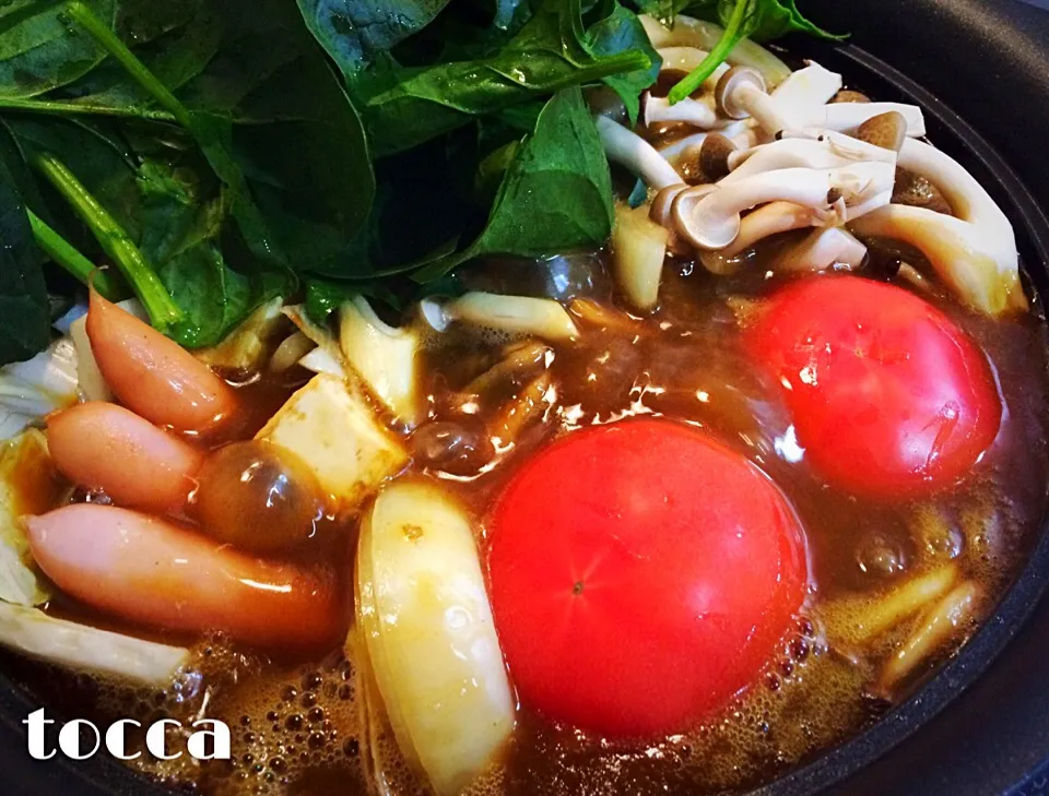 Snapdishの料理写真:和風トマトカレー鍋🍅✨|toccaさん