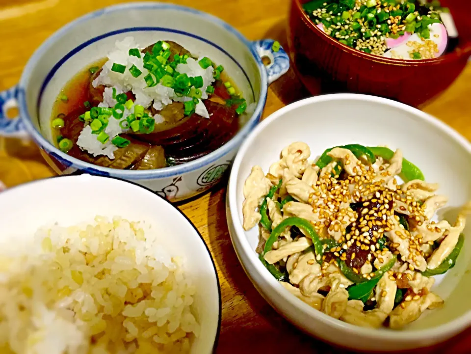 Snapdishの料理写真:茄子の煮浸し☺︎︎鶏とピーマンの炒め☺︎︎ほうれん草のお吸い物|夕暮れなさん