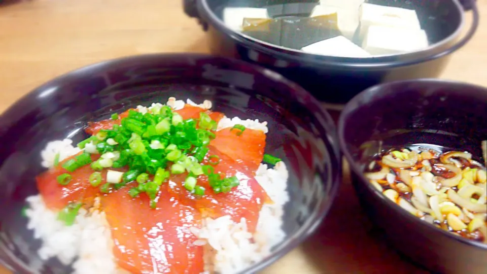 今晩は、マグロの漬け丼＆湯豆腐(o^^o)|ぎるママさん