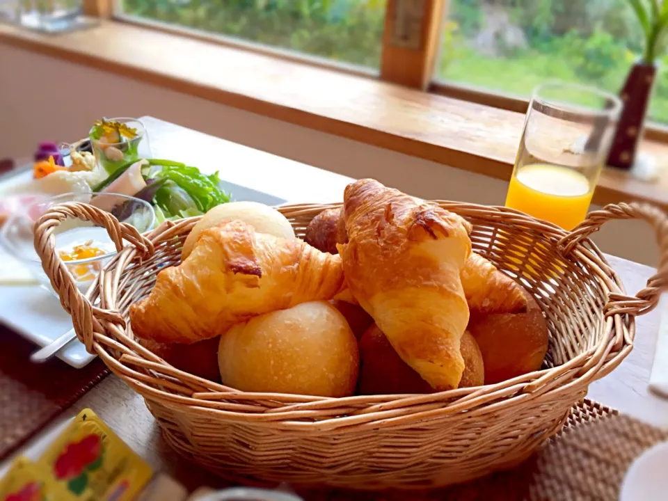 Snapdishの料理写真:焼きたてパン|くぅ♪さん