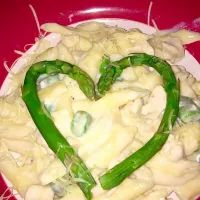 Snapdishの料理写真:Chicken & asparagus one pan pasta, with a touch of garlic & herbs.X 
Home cooking in 40 mins in 1 pan 🤗🍴😃|michelle inglisさん