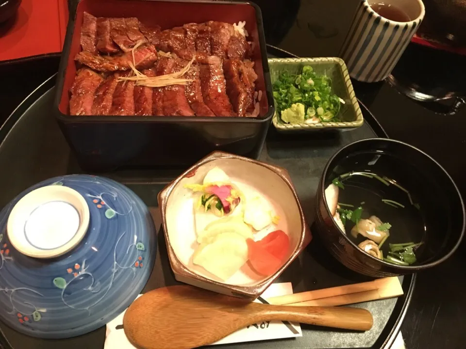 Snapdishの料理写真:飛騨牛まぶし|さおさん