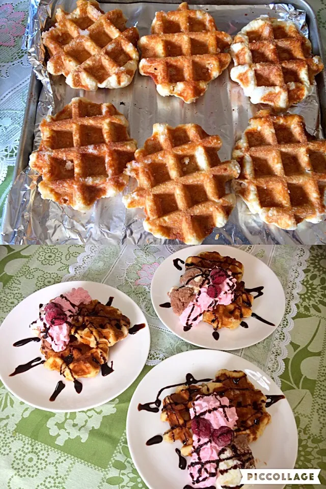 Desserts waffle with vanilla&chocolate ice cream with raspberry frosting and fresh raspberries|Babyluv Cabrera Ocampoさん