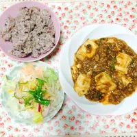 Snapdishの料理写真:五穀米、麻婆豆腐、サラダ|Kasuminさん