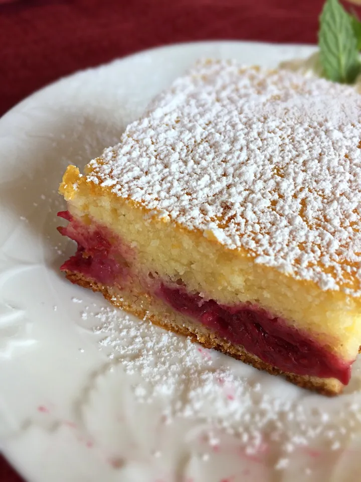 Snapdishの料理写真:Tradicionalni kolač sa malinama🇷🇸 Traditional raspberry cake🇷🇸🇷🇸|aястасияさん