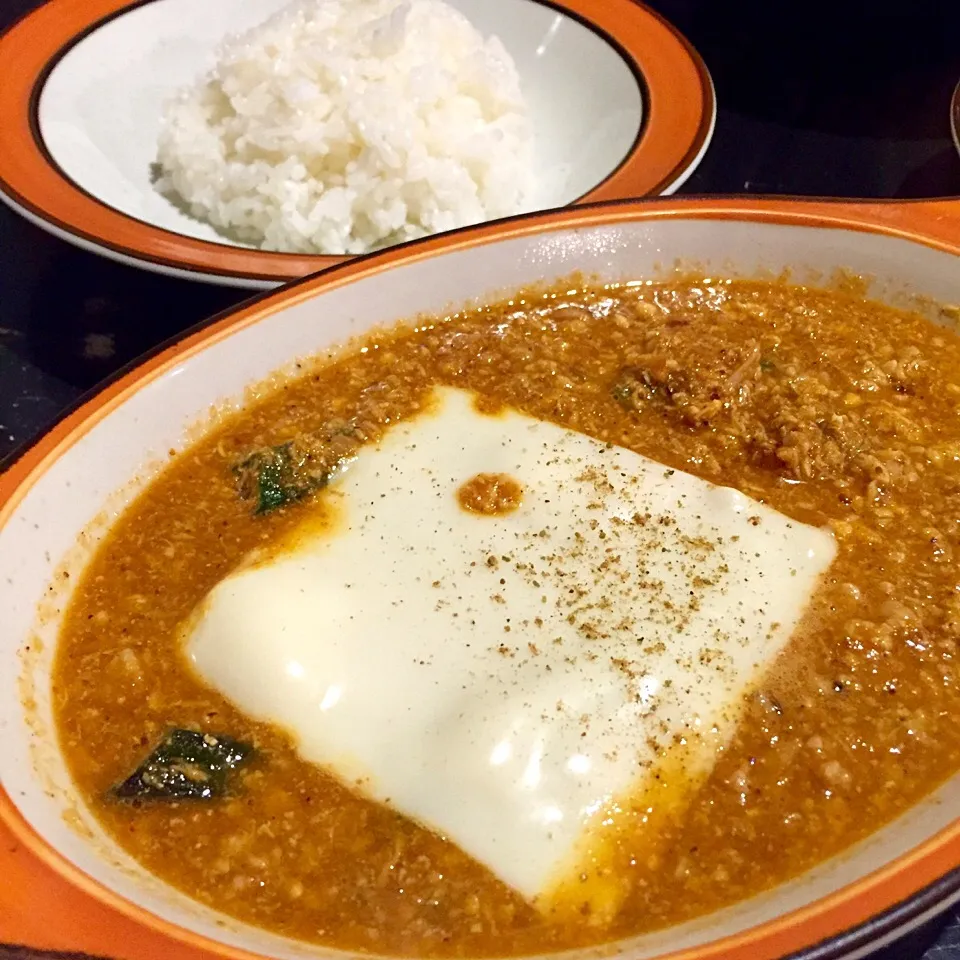 村上カレー店プルプル ナット挽き肉ベジタブル50番チーズトッピング|カウンター嬢さん