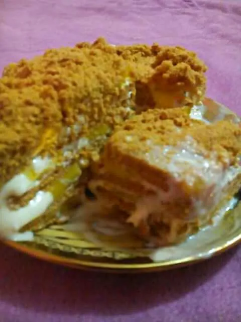 Mango Float 
made with graham crackers, milk, cream and mango 😀😀😀|Maria Luiza Makilさん