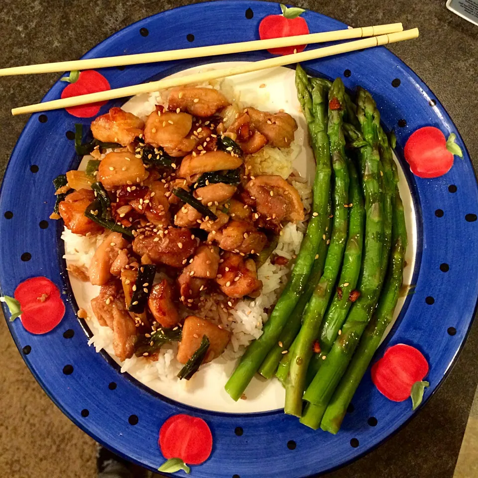 Chicken Yakitori with steamed asparagus|Casey Murrellさん