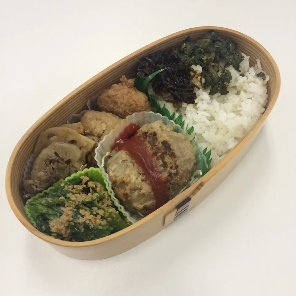 弁当（ハンバーグ、レンコン揚げしんじょう、ほうれん草ゴマ和え、牛肉レンコンきんぴら、昆布佃煮、木胡椒佃煮）|SasaMasa213さん