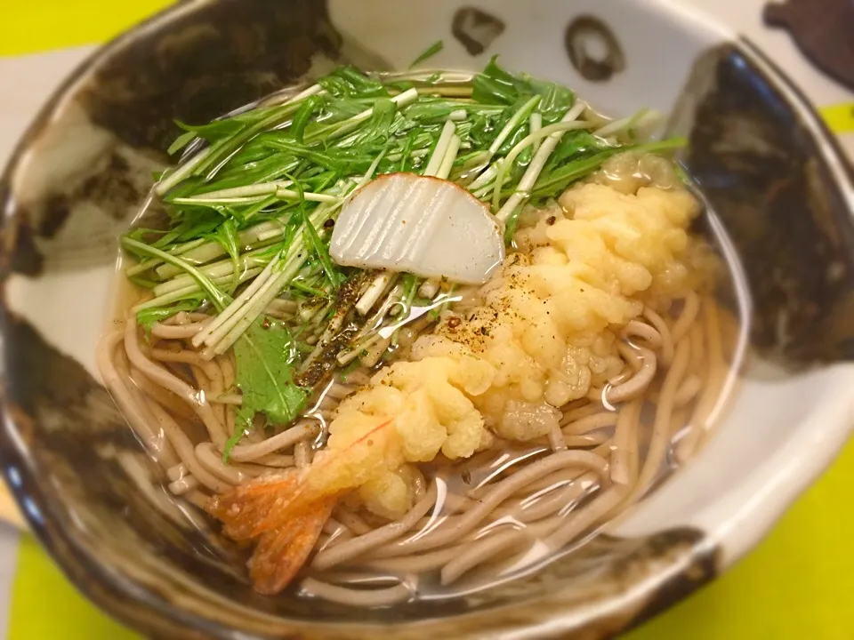 Snapdishの料理写真:蕎麦でダイエットは出来るだろうか？🍜苦労が身について、ちょいとふくよかになってしまったから、何かと制限せねばなりませぬわ😢|にゃあ（芸名）さん