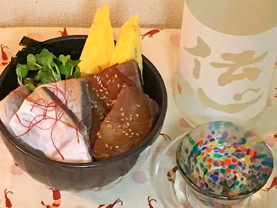 Snapdishの料理写真:塩湯引き・漬けの二色丼
伝心 雪 純米吟醸|藤井裕之さん