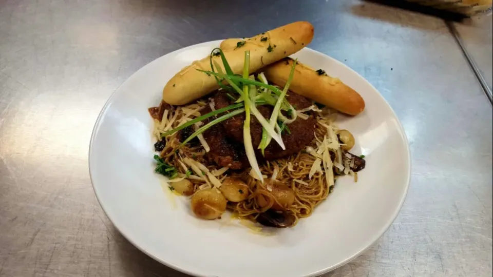 Veal Marsala Over Angel Hair Pasta|chef Charlesさん