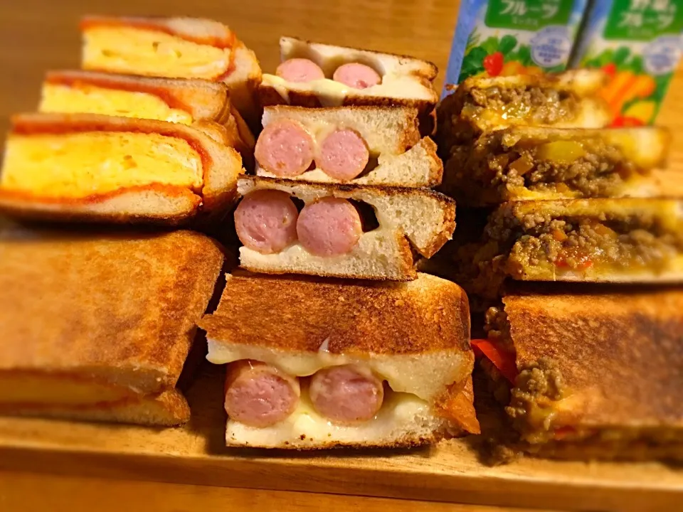 ホットサンド(たまご、ウインナーチーズ、ドライカレーチーズ)|りえさん