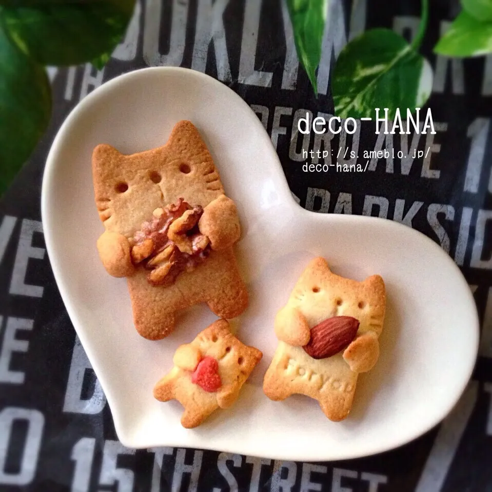 またまたダイソー親子くまクッキー型を逆さまでネコちゃん◡̈⃝♩|さとみ (satomi_foodart)さん