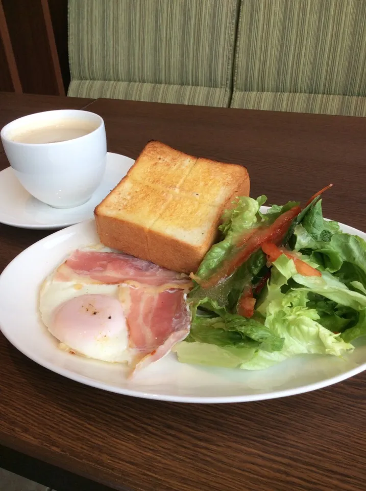 上島珈琲店のモーニング😋|アライさんさん