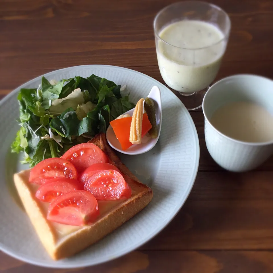 今日の朝ごはん|ぺんぎんさん