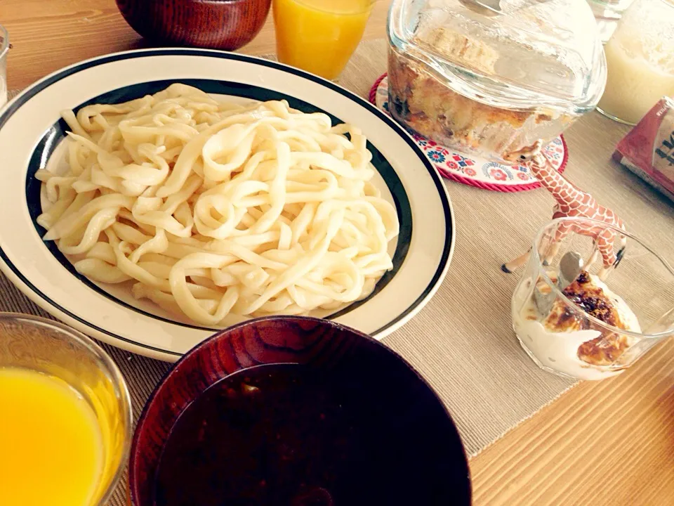 Snapdishの料理写真:手打ちうどん☺︎カレーつけ汁|Yuriさん