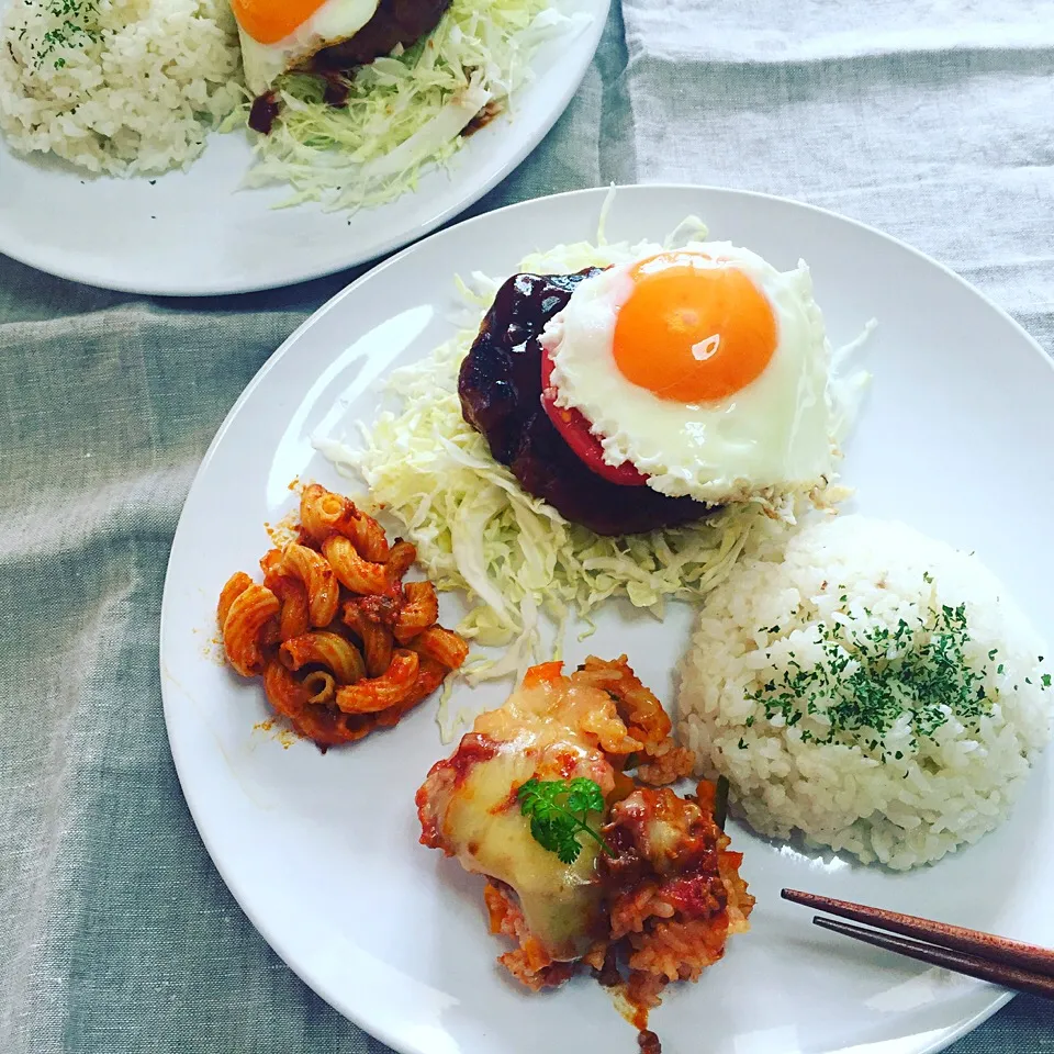 ロコモコプレートランチ🍴|ゆみちゃさん