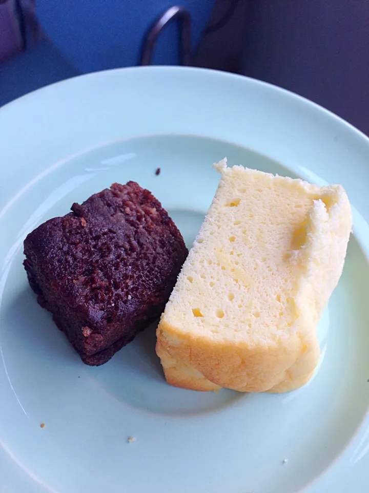 Cheesecake and brownie|Kristine Linさん