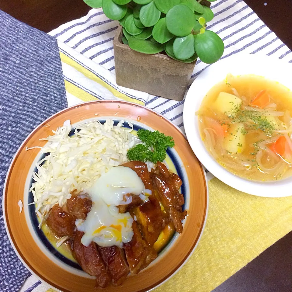 Snapdishの料理写真:とろたま乗せ照り焼きチキン
野菜スープ|Ryotanさん