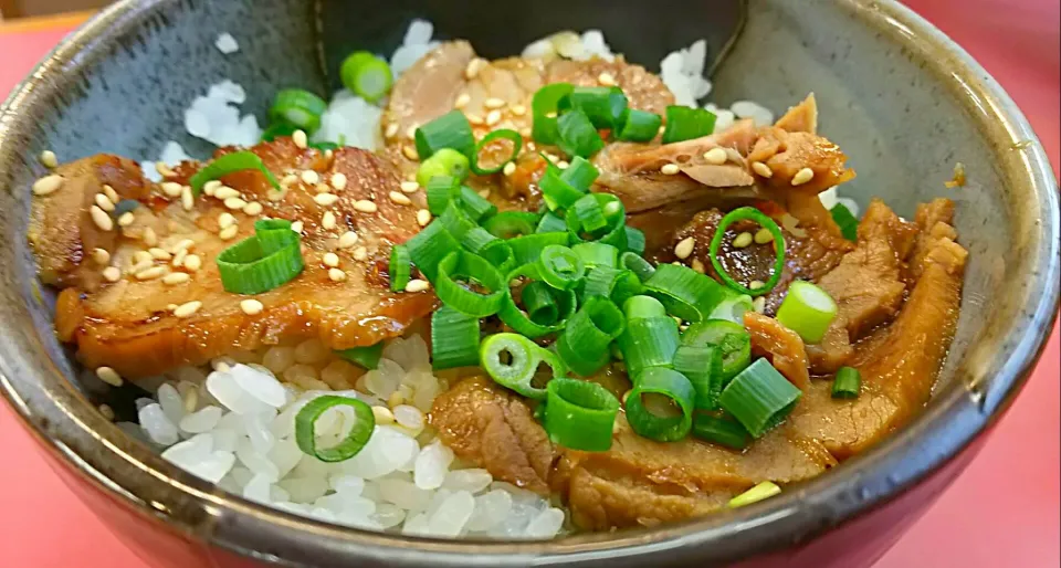 ミニチャーシュー丼|哲さん