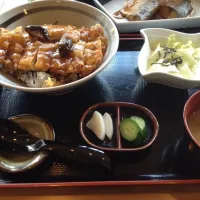 Snapdishの料理写真:とり天丼|ぐれこさん