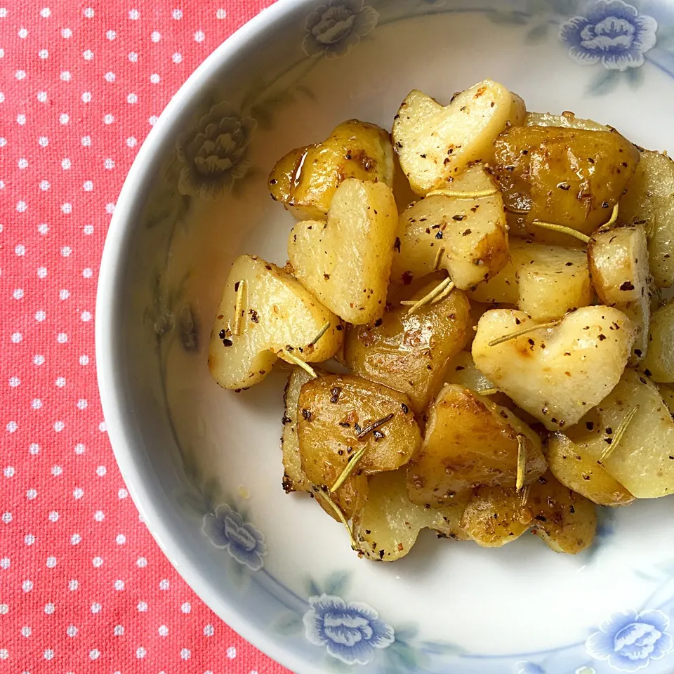 Roasted Herb Heart Potatoes|Trish Wongさん