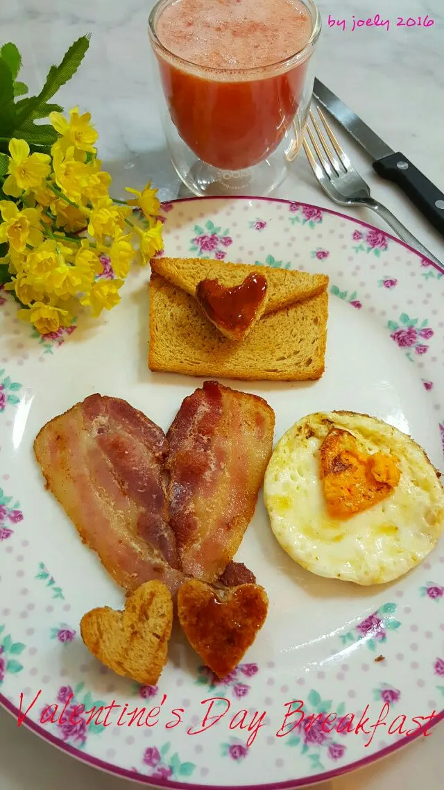 Love Dovey Bacons, eggs & toasts for your loved one

 #ValentinesDay #Valentine's Day #Hari Valentine|Chef.on.trainingさん