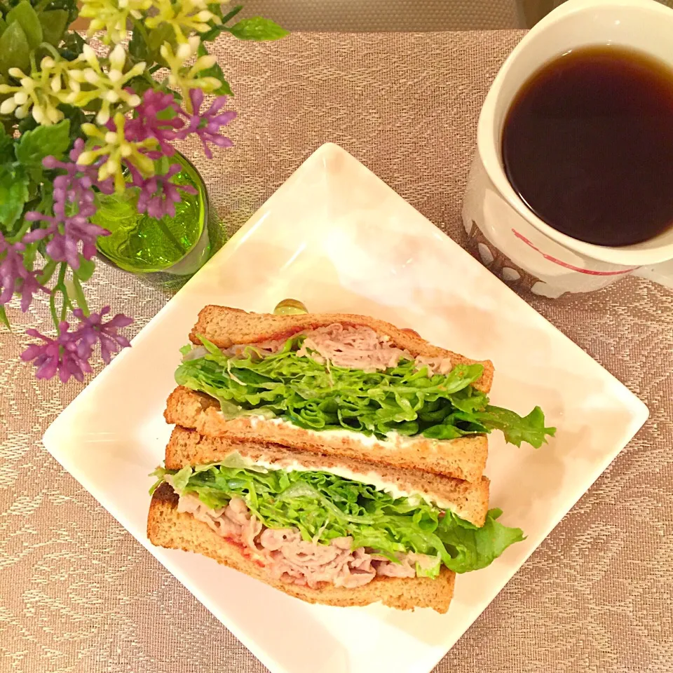 塩だし鍋の豚肉&クリームチーズトーストサンドイッチ❤︎|Makinsさん