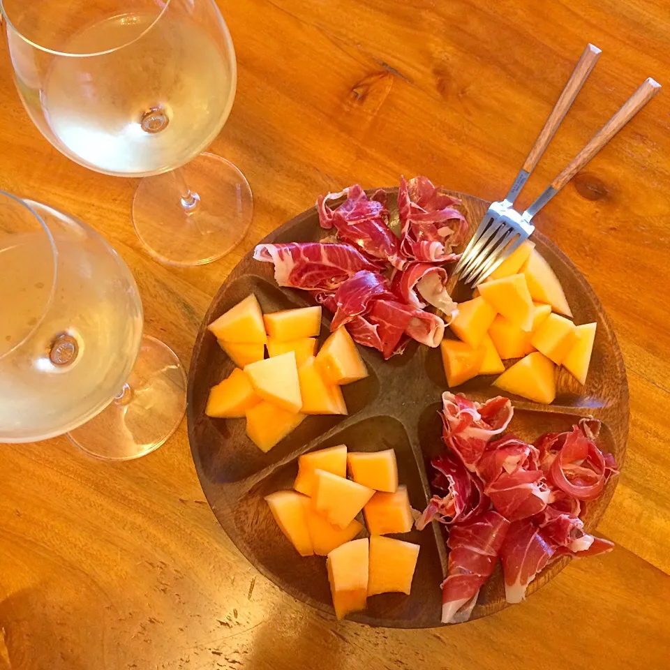 Snapdishの料理写真:Parma ham with melon|何穎さん