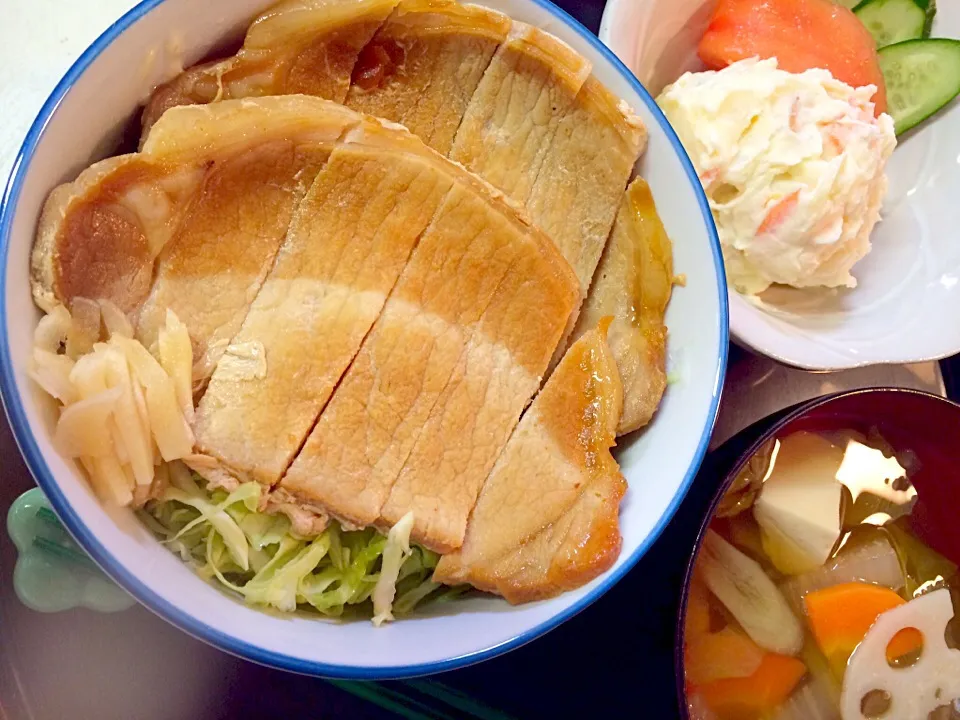 Snapdishの料理写真:豚ロースもろ味噌漬け丼|ゆっきー♪さん