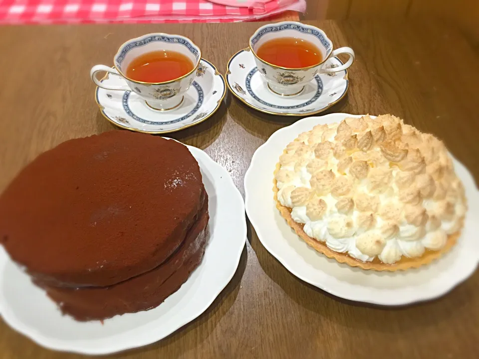 チョコケーキとレモンパイ٩(๑❛ᴗ❛๑)۶|さっこちんさん