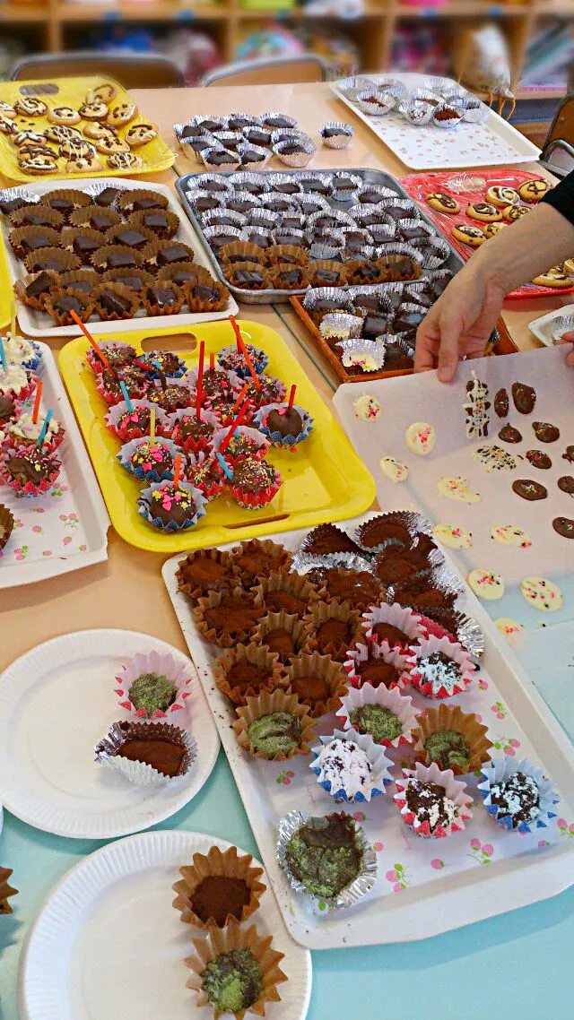 研修会でチョコ作り♪お楽しみ研修会、子供達も混じって楽しかった！|ユミさん