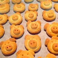 Snapdishの料理写真:Piggy Cookie|Kobe mommy& co. （子）さん