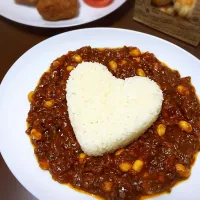 Snapdishの料理写真:Happy Valentine's Day♡ キーマカレー(ハートご飯w)|まろろんさん