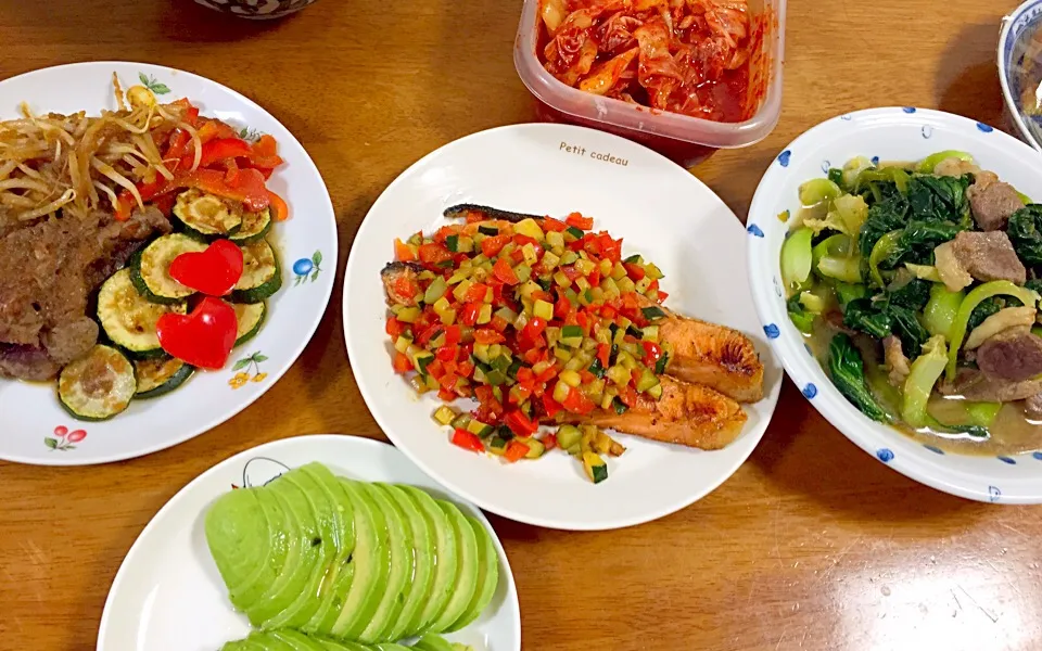 Snapdishの料理写真:和牛ステーキと魚と羊肉ちんげん菜炒め💕|MIHOさん