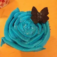 MY VERY FIRST ICING FLOWER AND BUTTERFLY|Tracy Ann Diamantさん